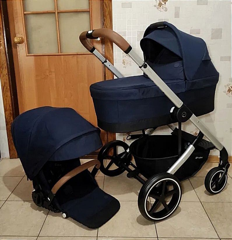 Cybex Balios S Lux Navy Blue SLV коляска в ідеальному стані, 2022 року