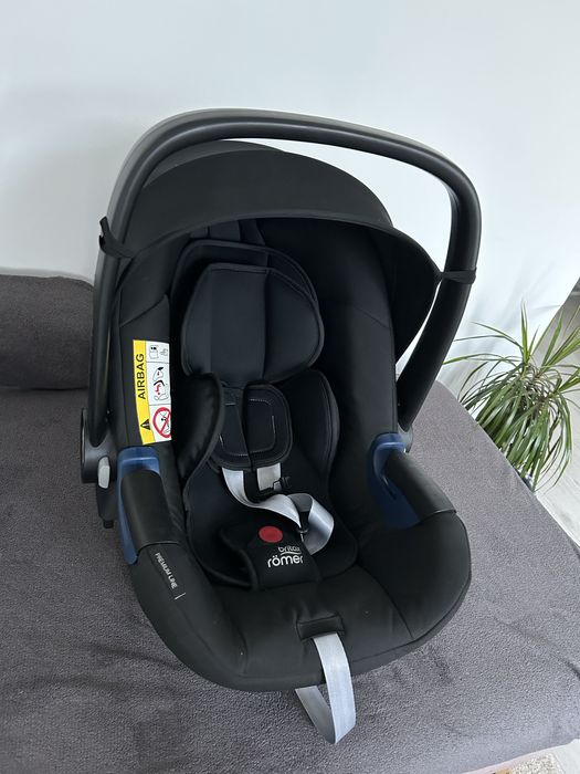 Fotelik samochodowy Britax Romer Baby Safe2 i-size