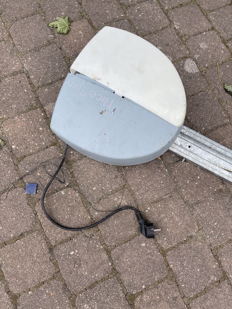 Prowadnica do automatu bramy garażowej
