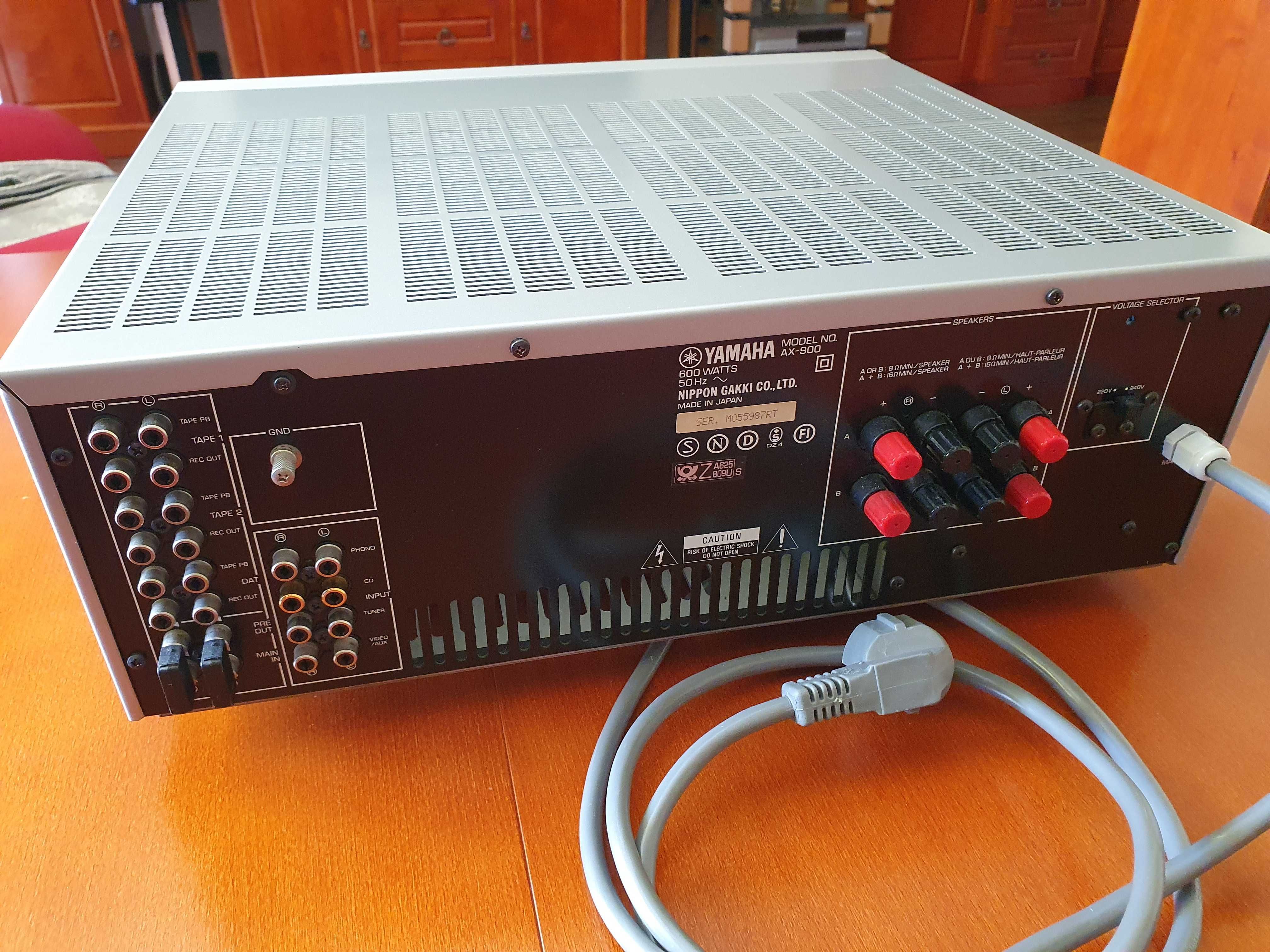Wzmacniacz   YAMAHA AX - 900