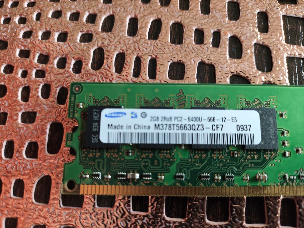 Pamięć RAM DDR2  2GB-1GB Samsung