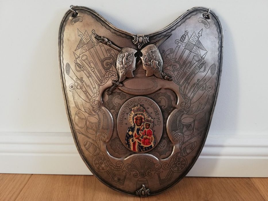 Piękny ryngraf z Matką Boską Częstochowską, polecam, grawerowany