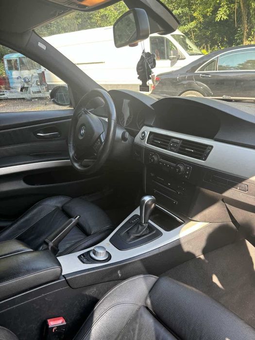 BMW E90 Seria 3 320d