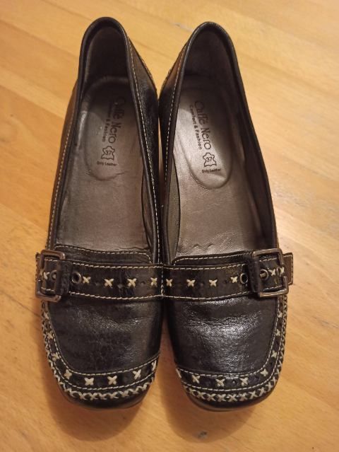 Mokasyny damskie czarne Caffé Nero.