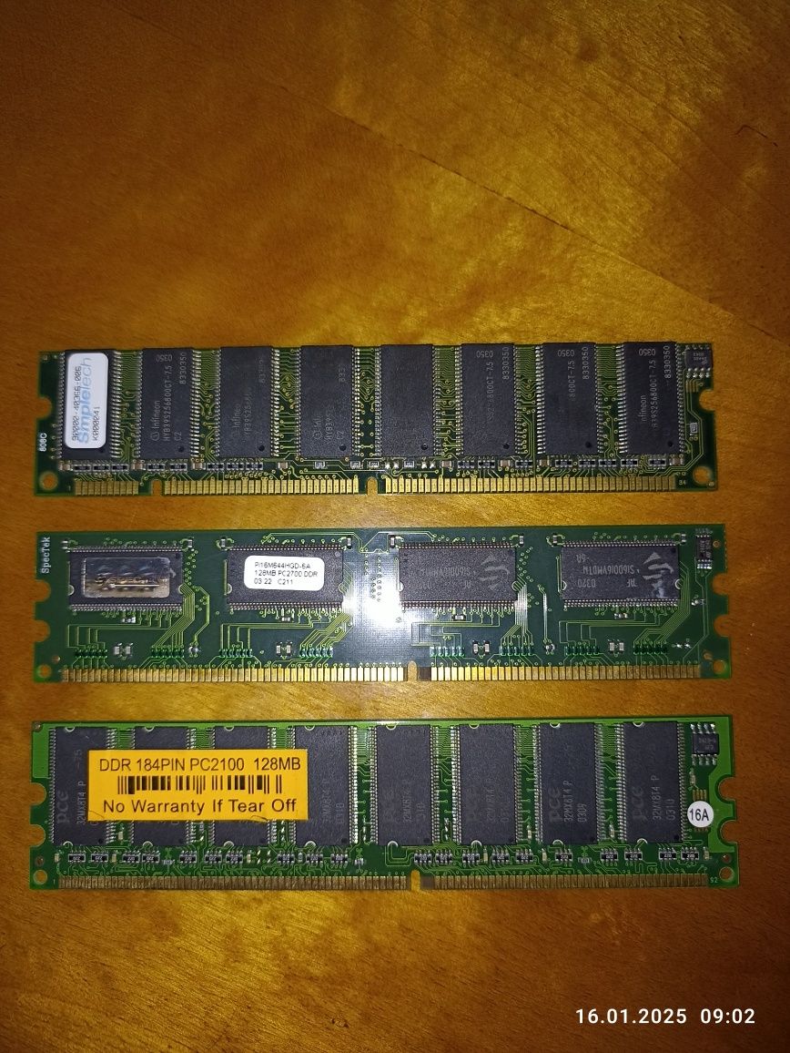 RAM DDR2 Kingston 2Gb 1.8V x 3 szt i inne