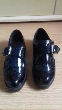 Sapatos preto verniz 35 Calcado Guimarães