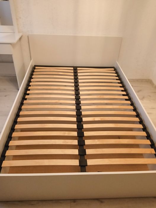 Łóżko do sypialni 140x200