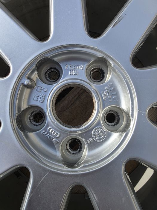 Alufelgi Audi A3 A4 A6 Seat Skoda VW 5x112 7.5jx17" ET56