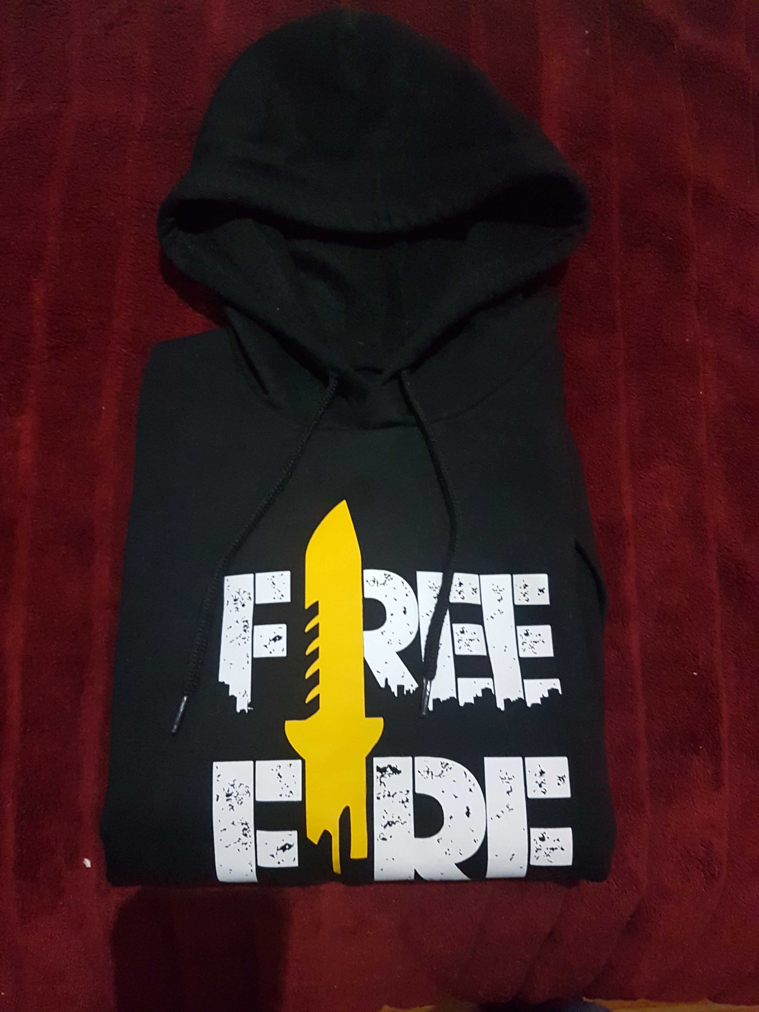 SweatShirt Capuz Preta Free Fire