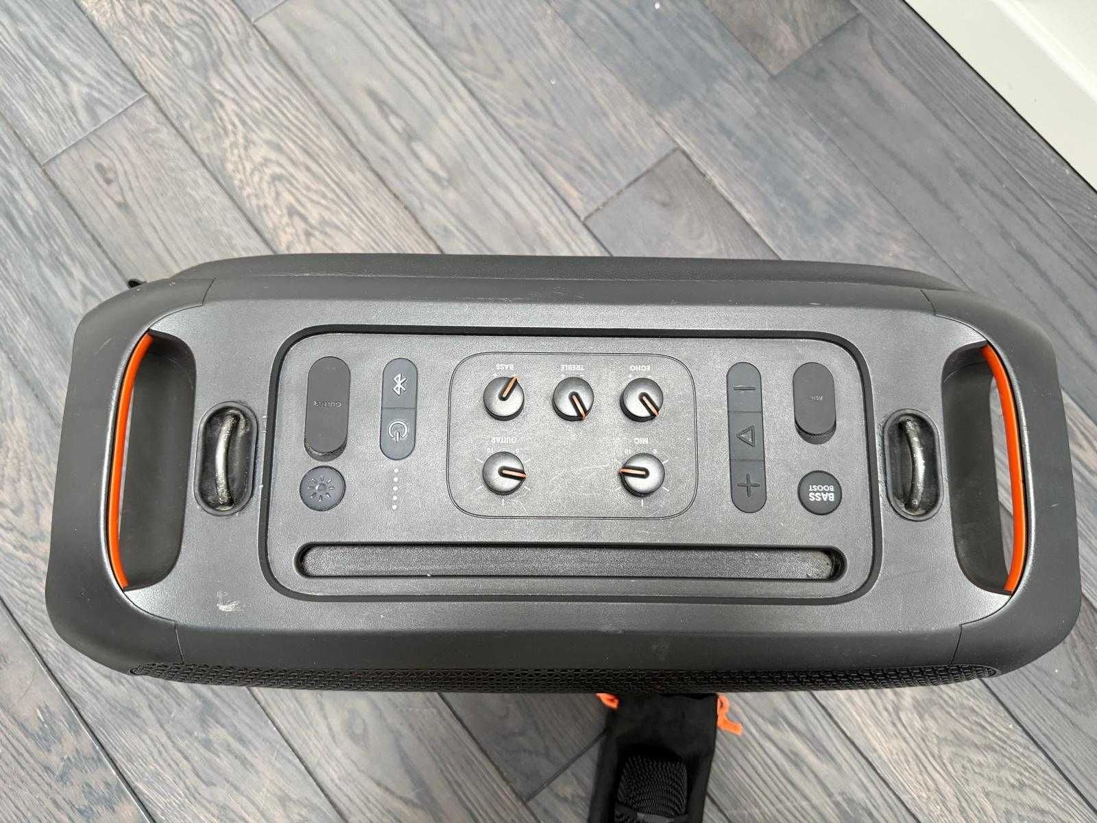 JBL Partybox On The Go Essential Mikrofon