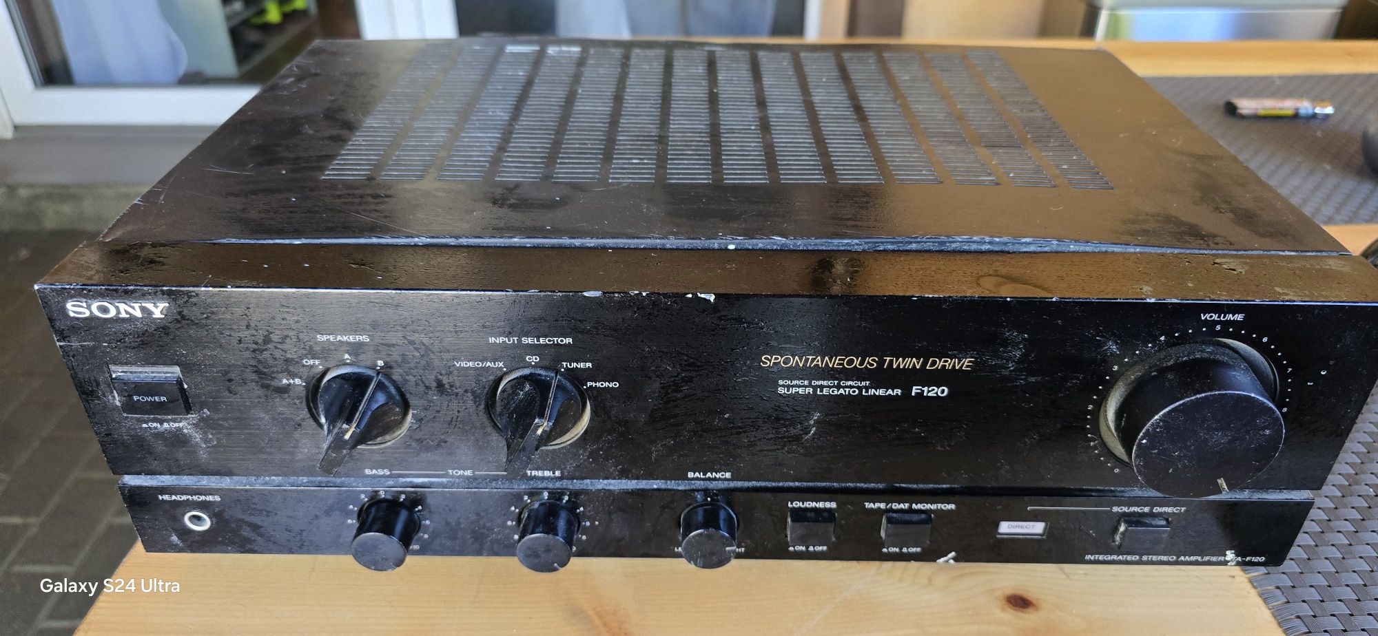 Wzmacniacz Sony f120