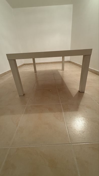 Mesa branca Ikea Lack