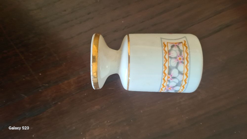 Louça vista alegre totalmente nova