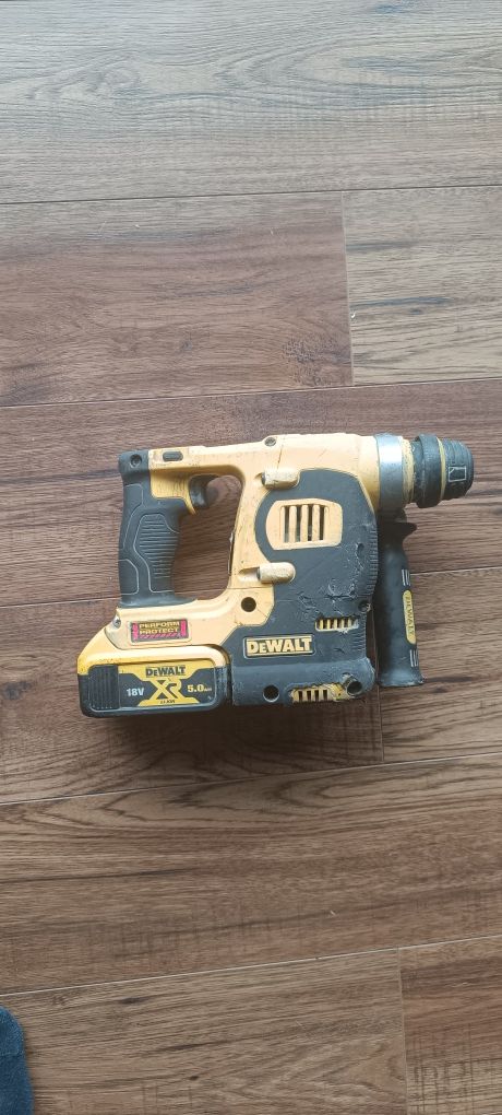 Młotowiertarka dewalt dch 253 Aku 5ah