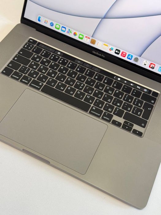 MacBook Pro 16” 2019 i7 16 gb RAM 512 gb SSD Space Gray 117ц