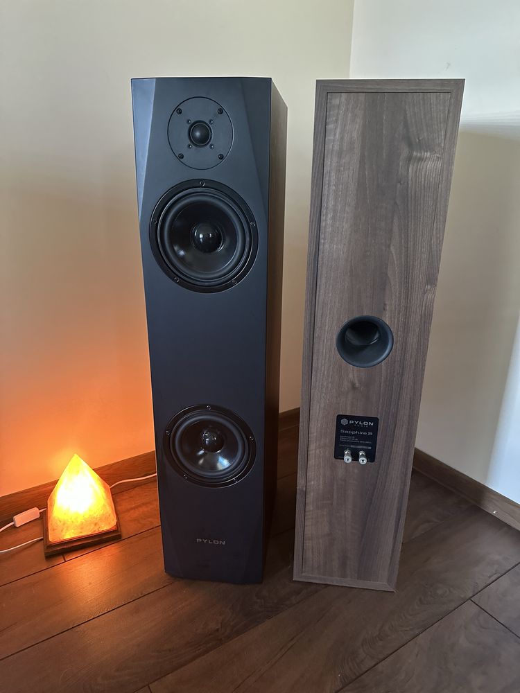 Pylon Saphire 25 kolumny audio orzech