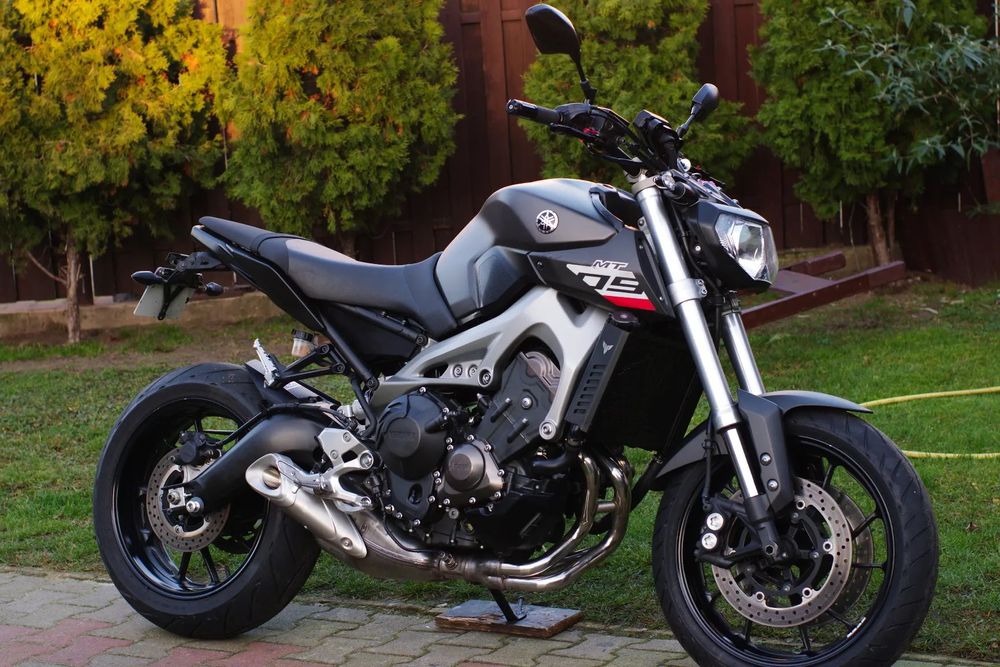Yamaha MT Yamaha mt09 2015rok BDB stan fz1 fz8 mt07 28tys km raty kredyt