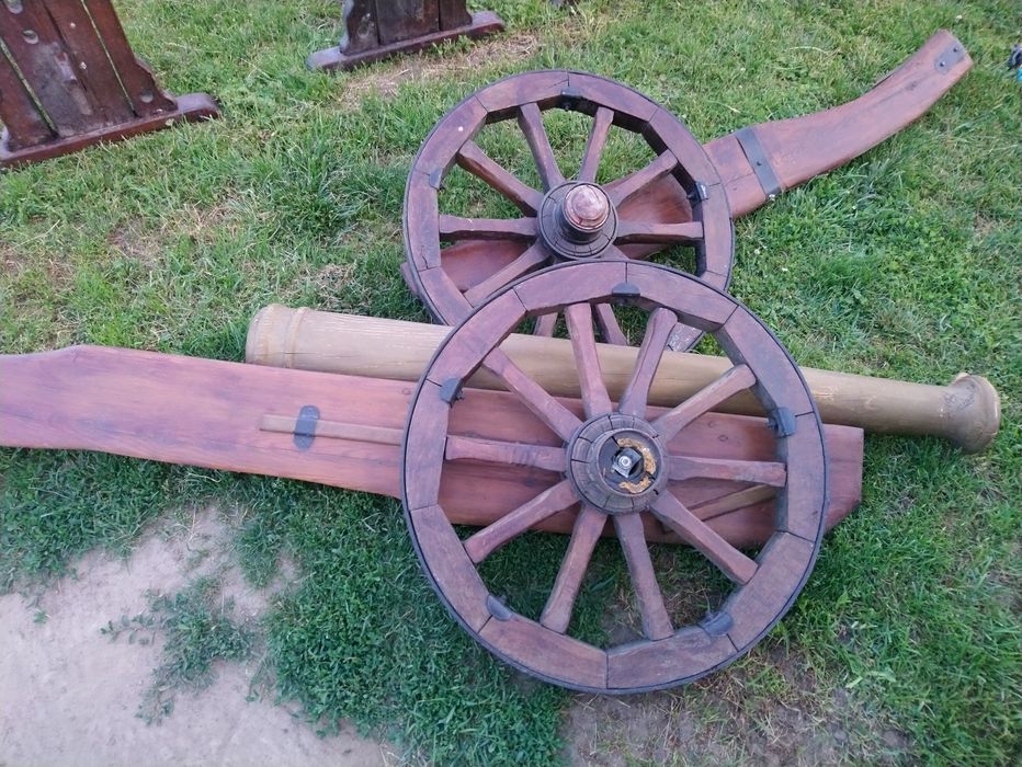 Декор на стіни бесідки (ручна робота)