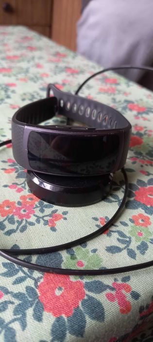 Браслет и зарядка от часов Самсунг SM-R360. Цена за всё