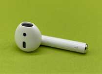 Лівий навушник Airpods 2 A2031 A2032 ідеальний стан