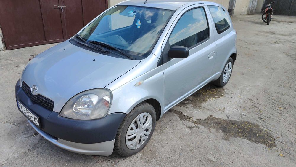 Toyota Yaris 1.0 VVT-i 2002r