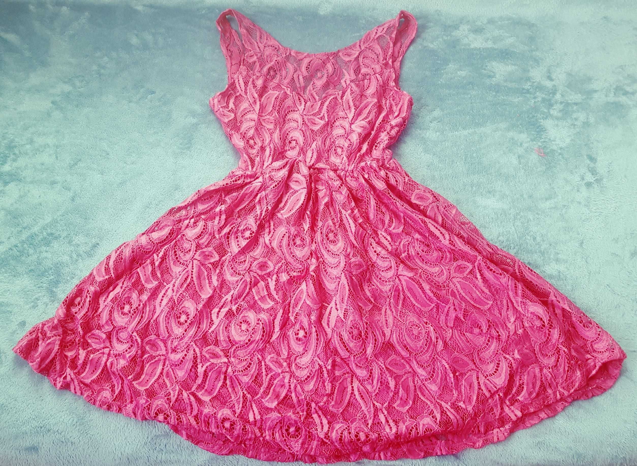 Bordowa koronkowa sukienka skater z odkrytymi plecami, rozmiar 38 - 40