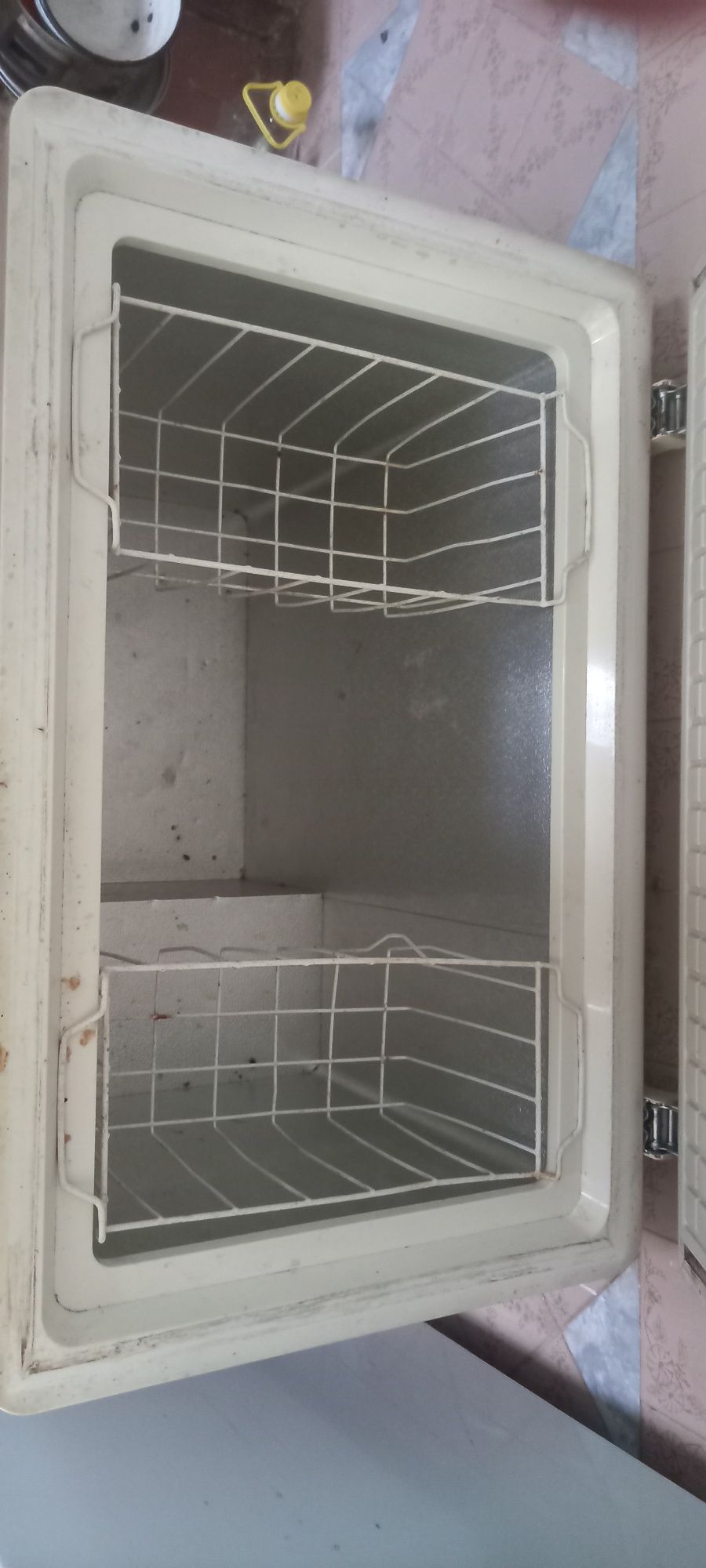 Продам морозильну скриню