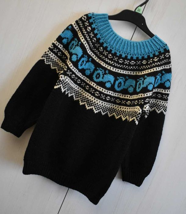 Sweterek wełniany 110 116 wełna ciepły handmade traktory sweter zimowy