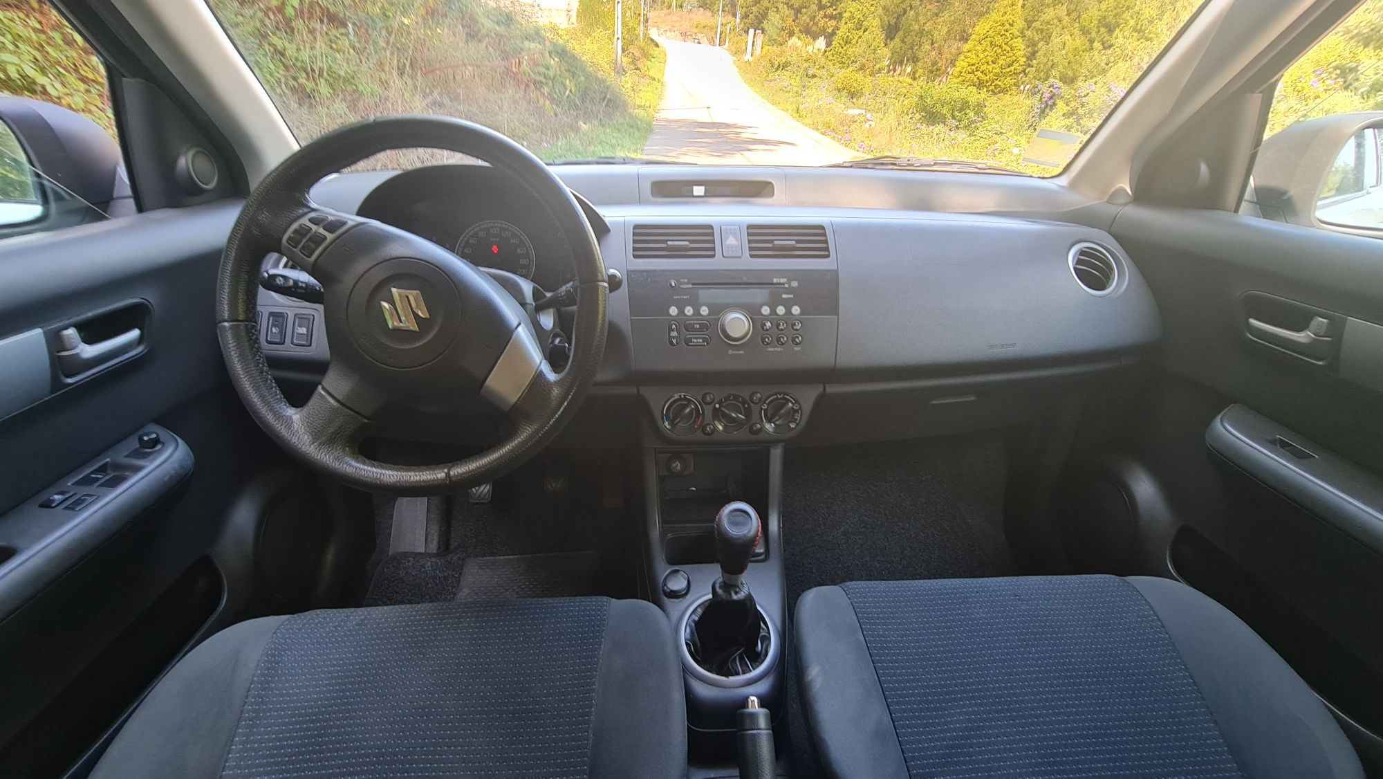 Suzuki swift em bom estado