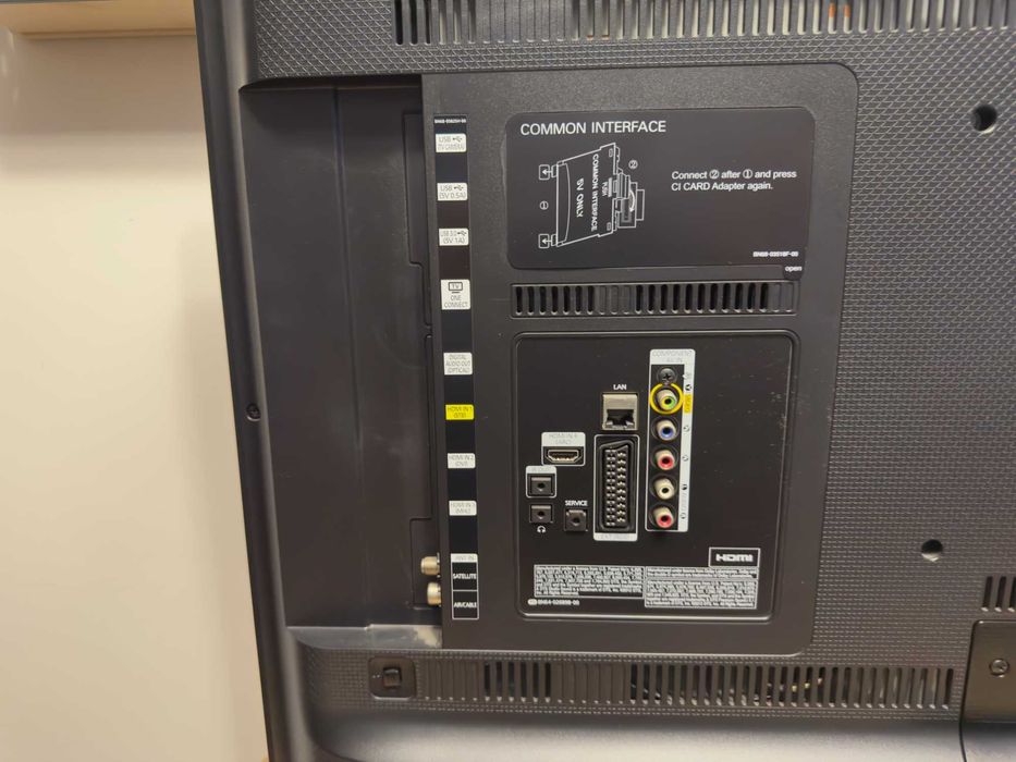 Telewizor Samsung UE40HU6900S – 40” 4K Smart TV + Smart Pilot