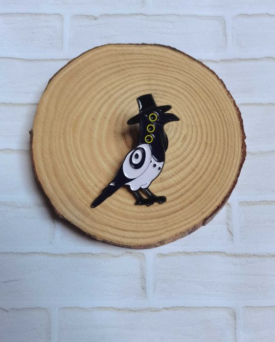 Przypinka, badzik, pin, broszka: sroka Sussie (K-pop Demon Hunters)