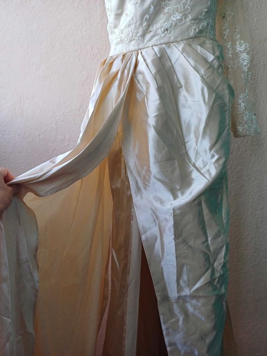 Нова весільна сукня. Є нюанс.