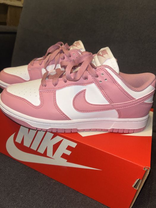 Nike dunk low pink