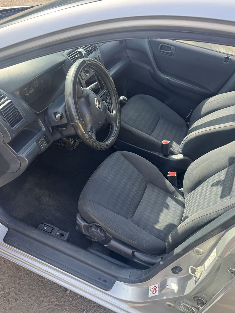 Honda civic 7 2002 год