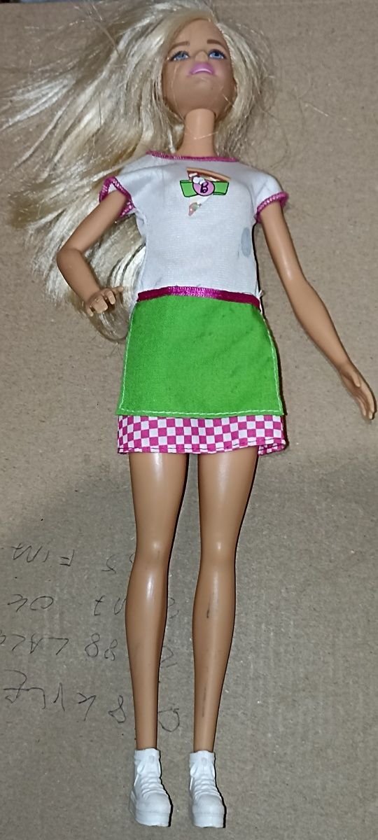 Lalka Barbie Careers Pizza Barbie Doll 2013/2014 C209B