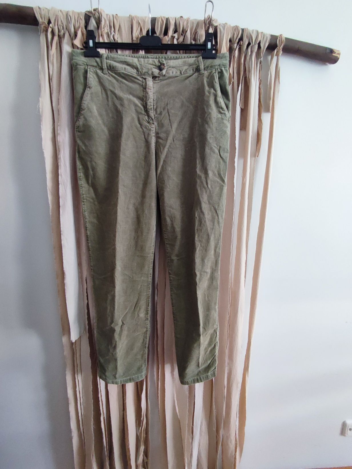 Calças chinos Benetton tam. 42