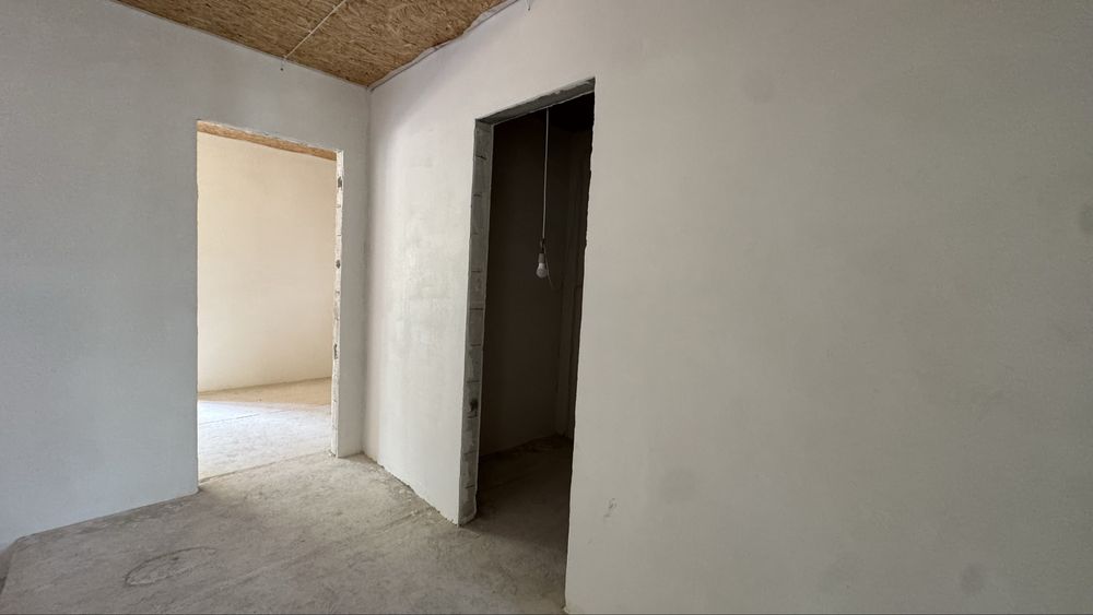 Таунхаус із чистовим наповненням у Стоянці біля рекреаційної зони