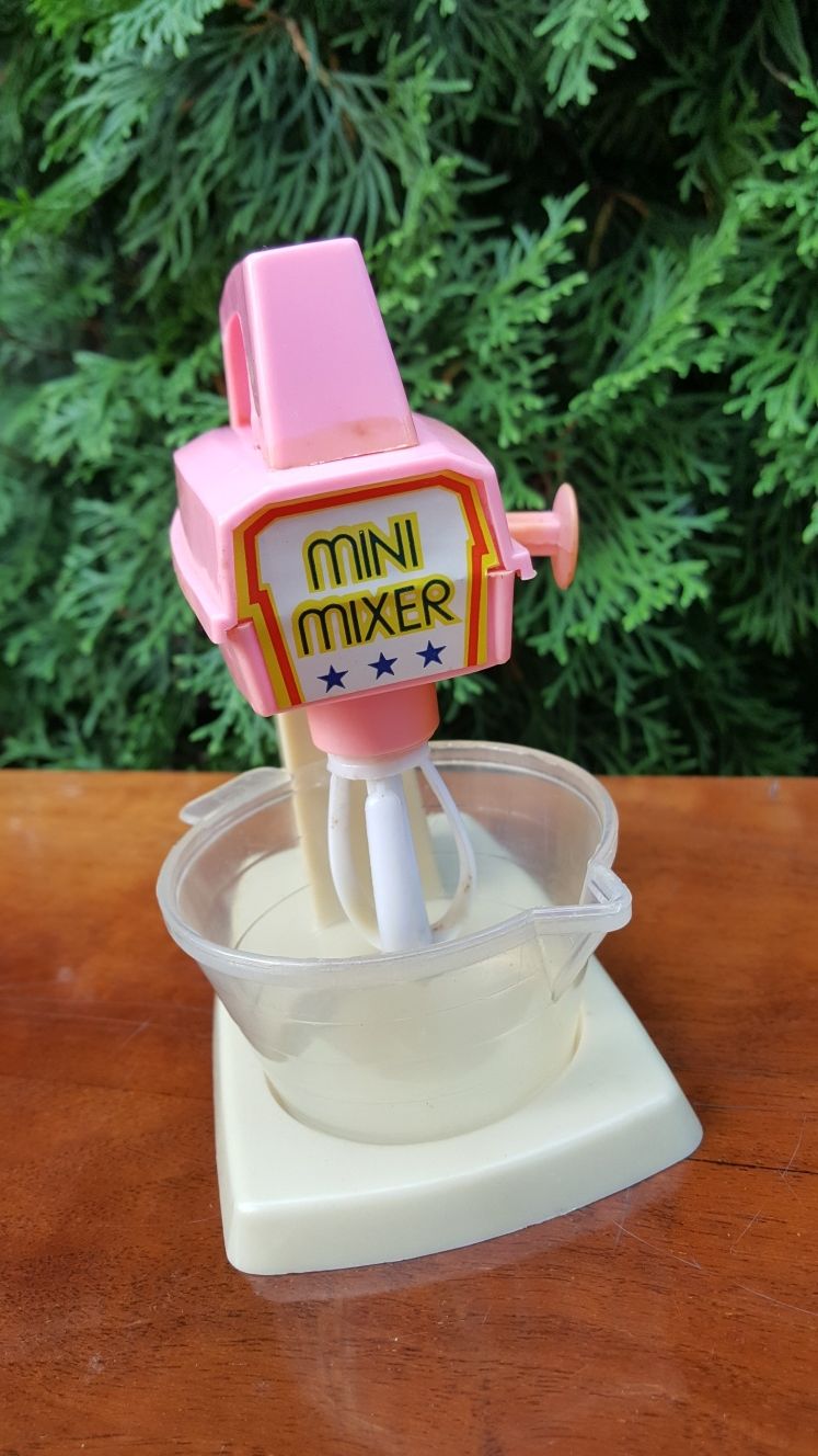 Stara zabawka mini mixer robot kuchenny mikser z czasów PRL