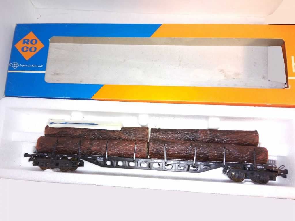 Вагон платформа 4-вісна з дровами. Roco 4360. Piko.Піко НО 1:87