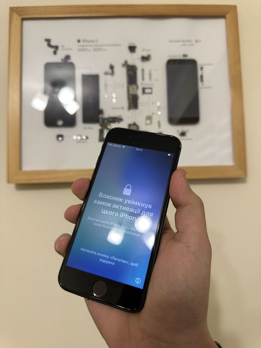 Продам iPhone SE 2 2020р 128 Gb iCloud на запчастини