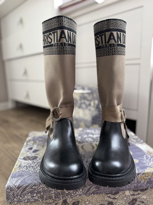 Трендові чоботи бренд шкіра