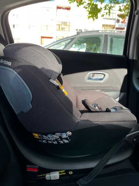 MAXICOSI Mica 360 + BASE ISOFIX FamilyFix 360