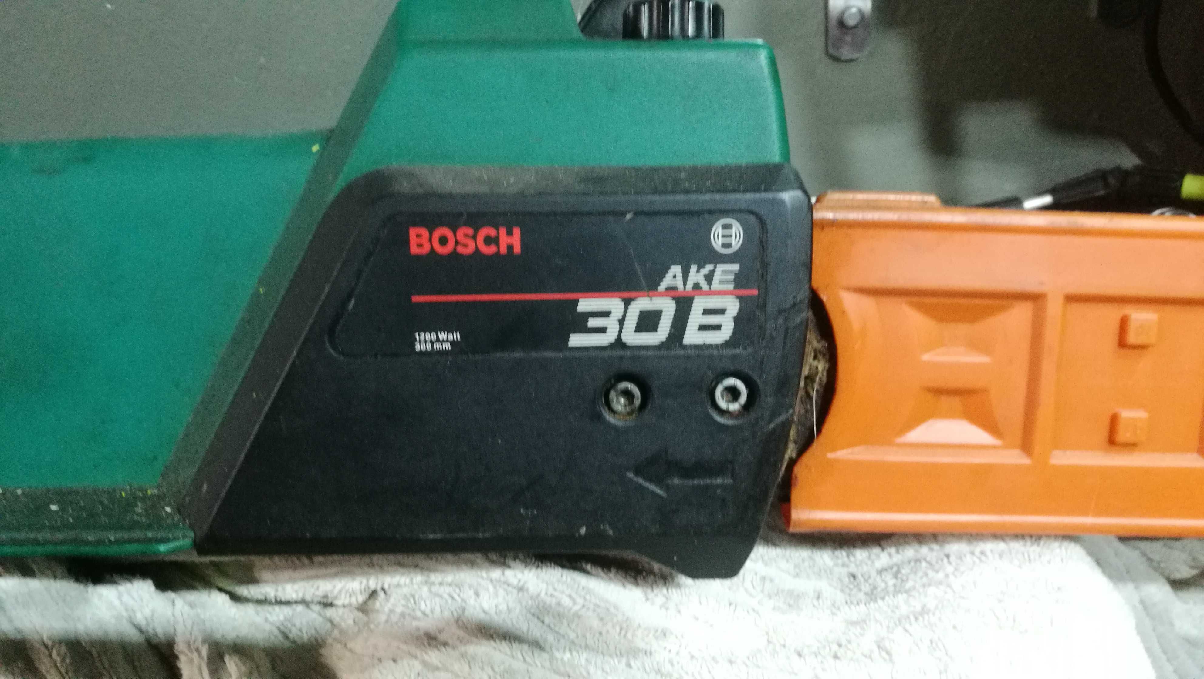 Bosch piła elektryczna AKE 30B