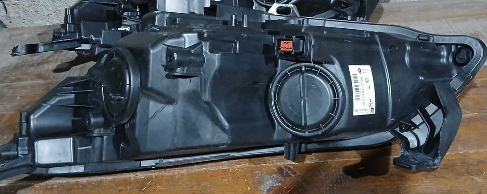 Ótica direita Opel Astra J 2012 seminova