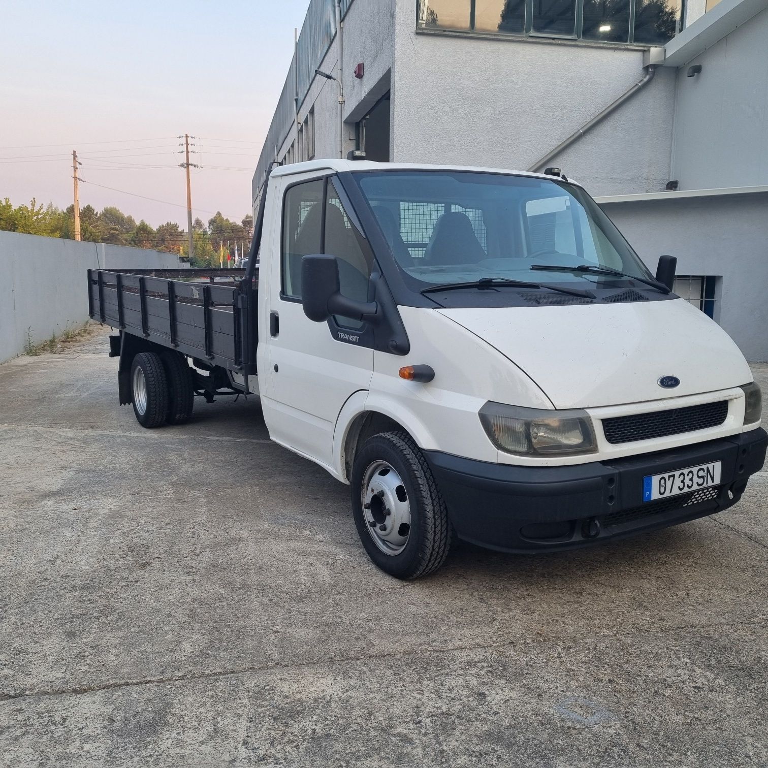 Ford transit caixa aberta