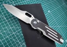 Складний ніж Kizer Cormorant Black/White Lines G-10, Satin S35VN