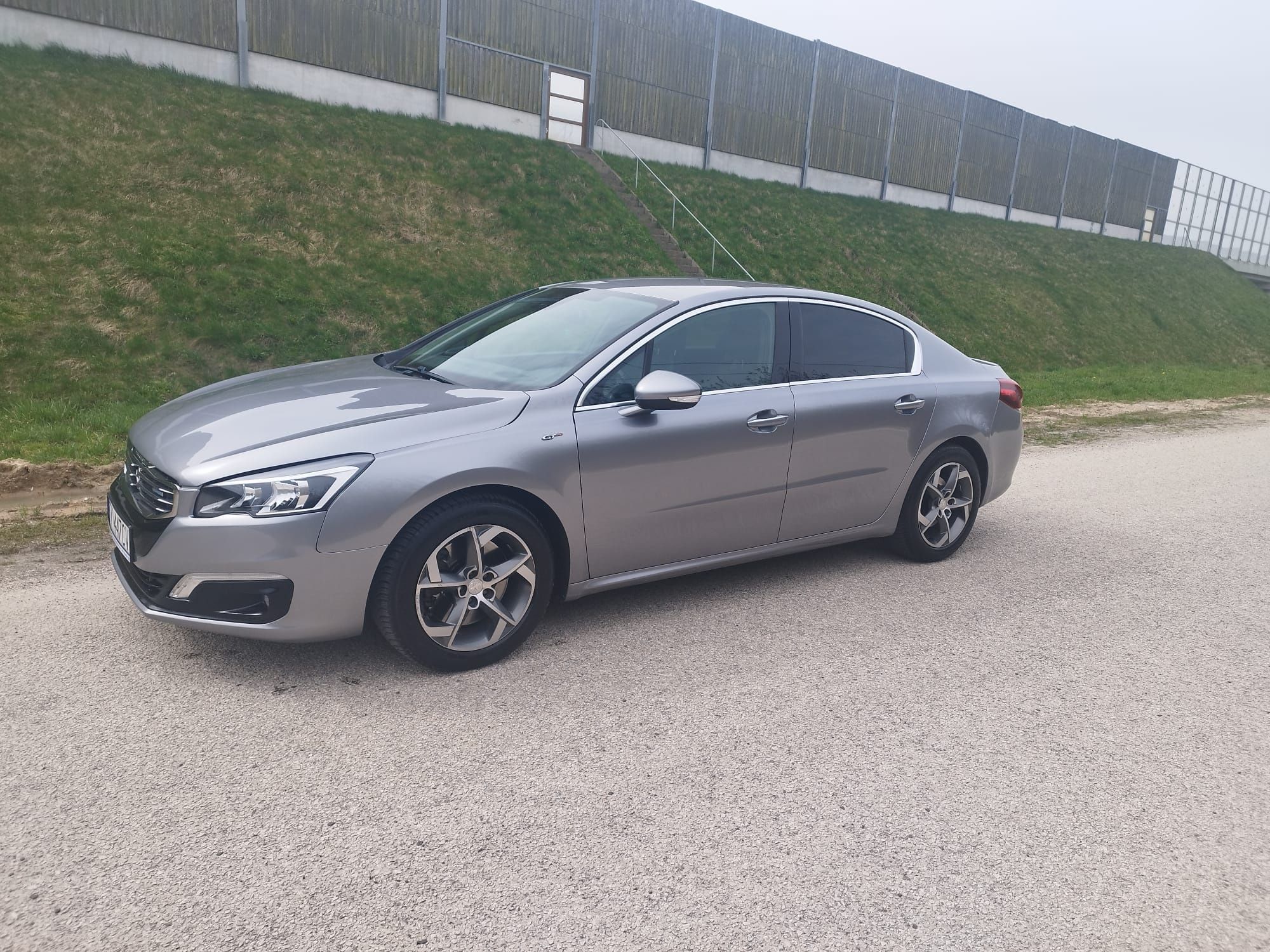 Peugeot 508 2.0 blue hdi automat navi pdc