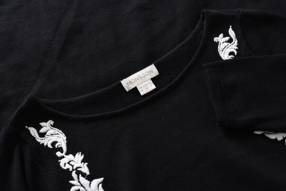 MONSOON haftowana dzianinowa sukienka rękaw 3/4 czarna 100% bawełna 36