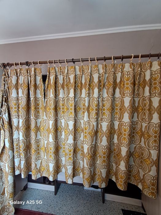 Штори  2шт. 137×245.