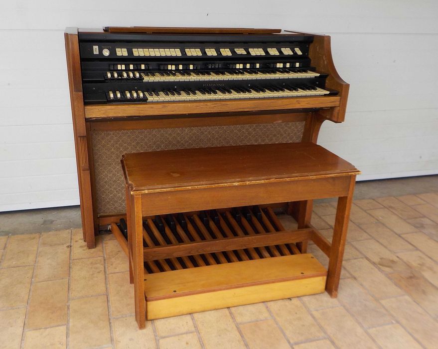 Hammond H-112 Foldback stereo vibrato tube USA